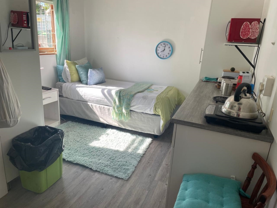 4 Bedroom Property for Sale in Loerie Park Western Cape